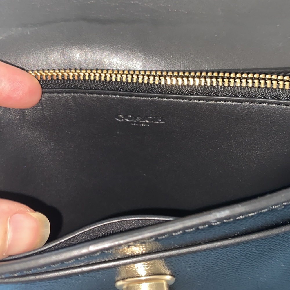 Black leather with removable gold chain clutch - Picture 11 of 11